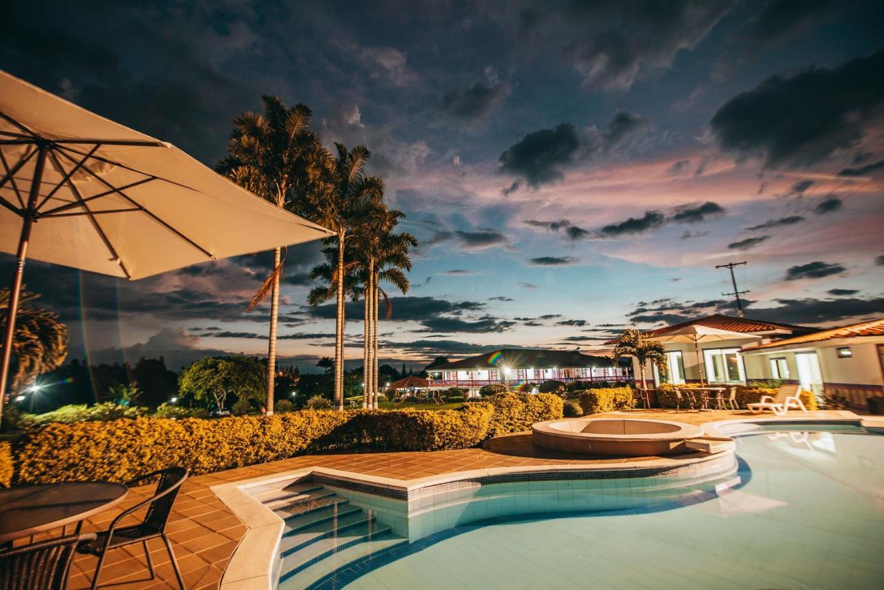 Hotel Arrayanes Del Quindio Montenegro Ngoại thất bức ảnh