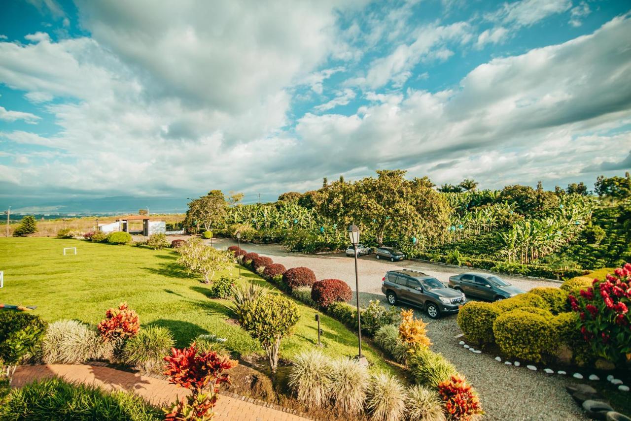 Hotel Arrayanes Del Quindio Montenegro Ngoại thất bức ảnh