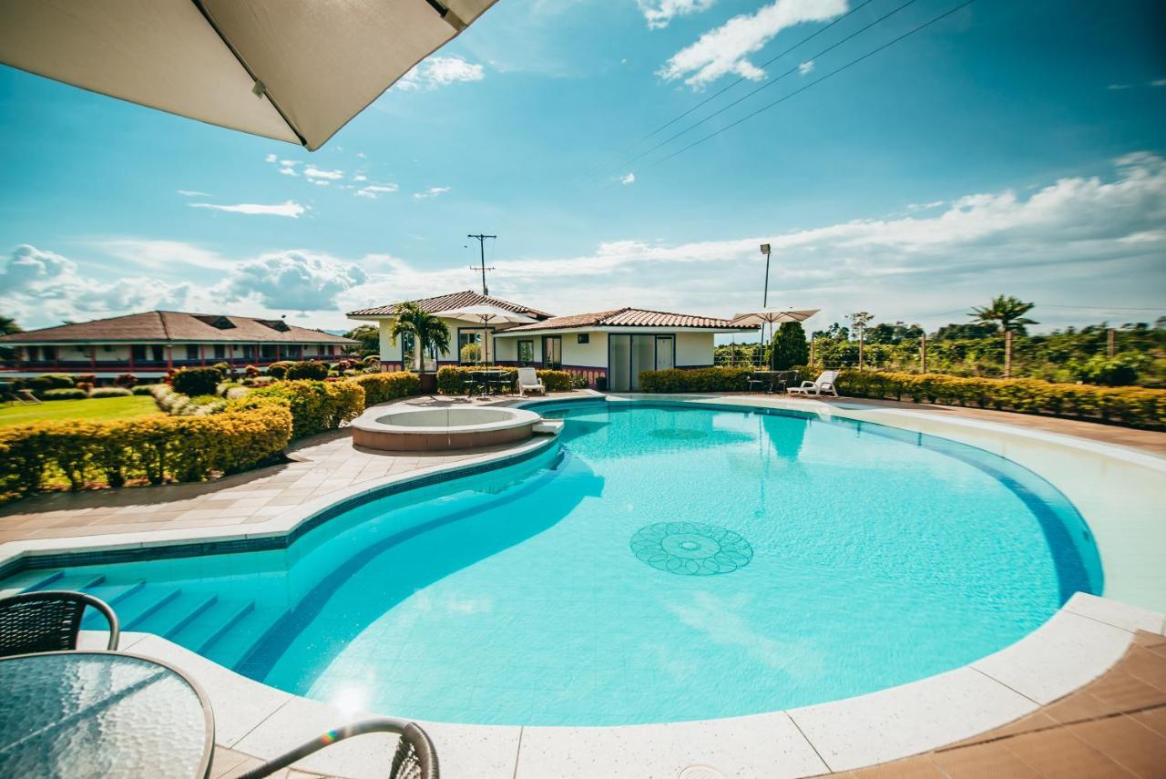 Hotel Arrayanes Del Quindio Montenegro Ngoại thất bức ảnh