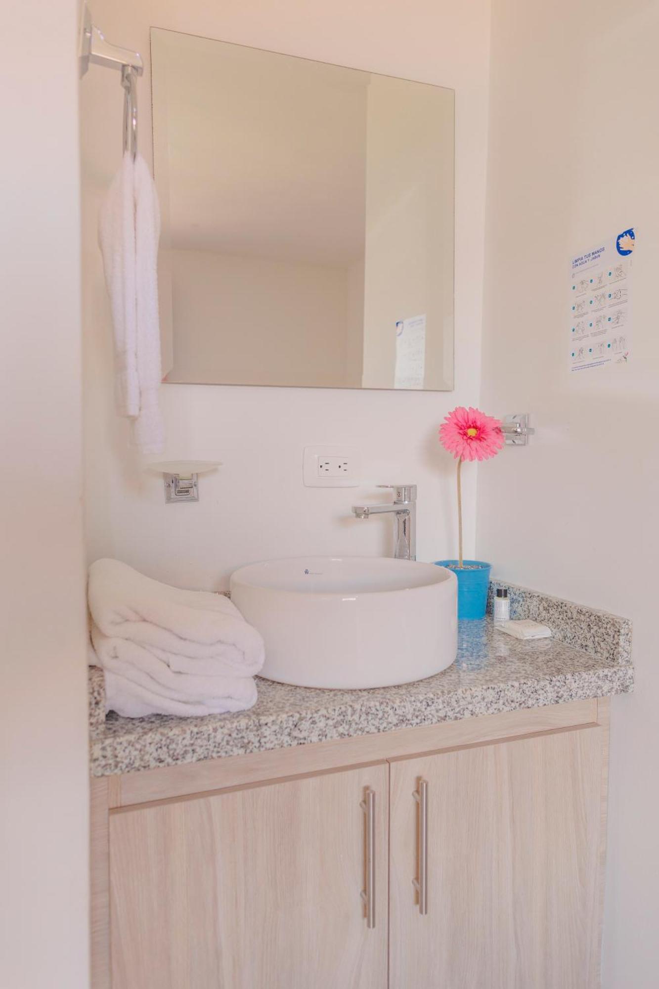 Hotel Arrayanes Del Quindio Montenegro Ngoại thất bức ảnh