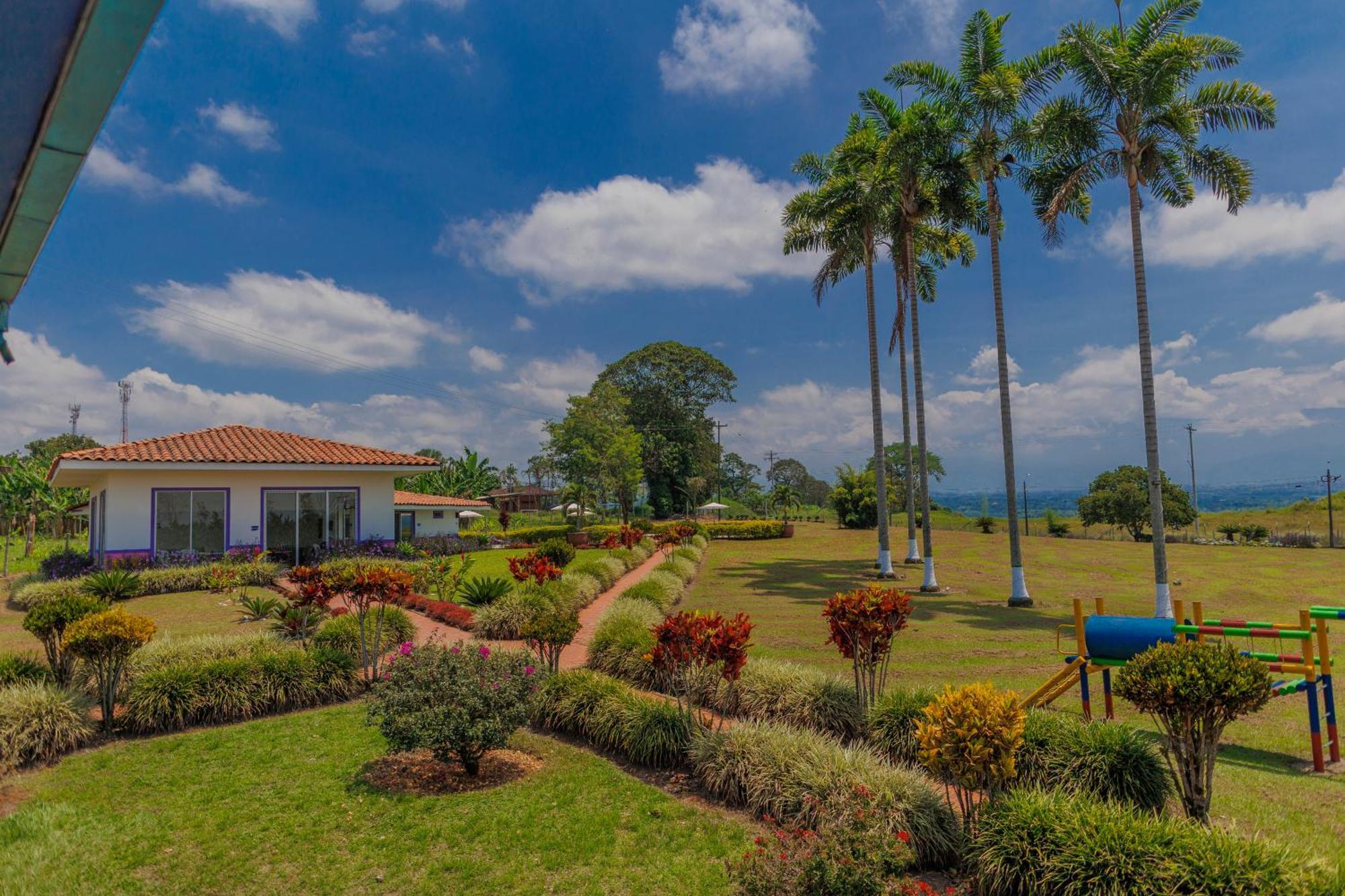 Hotel Arrayanes Del Quindio Montenegro Ngoại thất bức ảnh