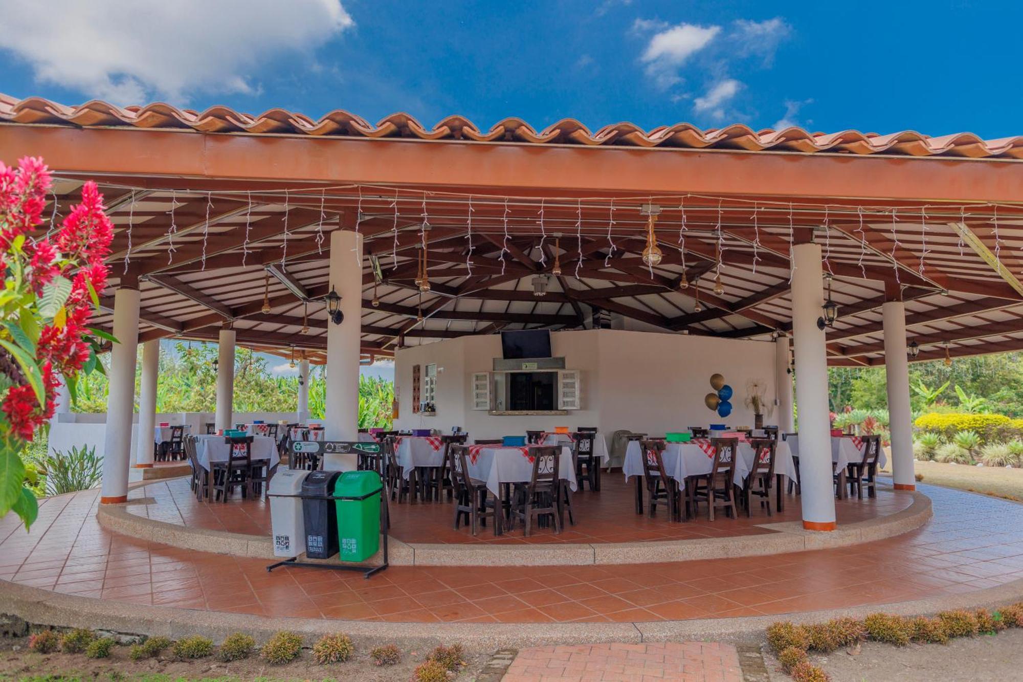 Hotel Arrayanes Del Quindio Montenegro Ngoại thất bức ảnh
