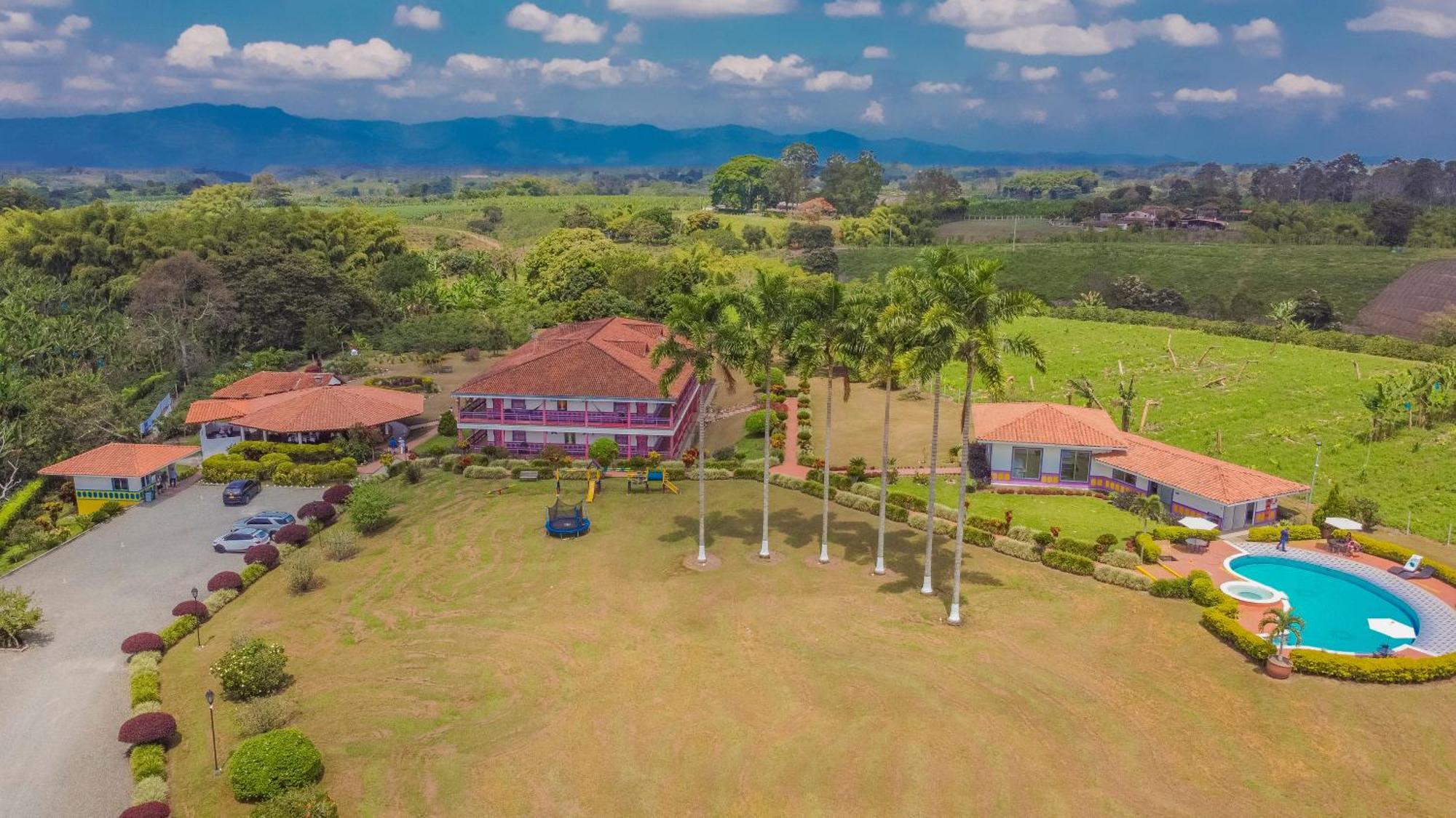 Hotel Arrayanes Del Quindio Montenegro Ngoại thất bức ảnh
