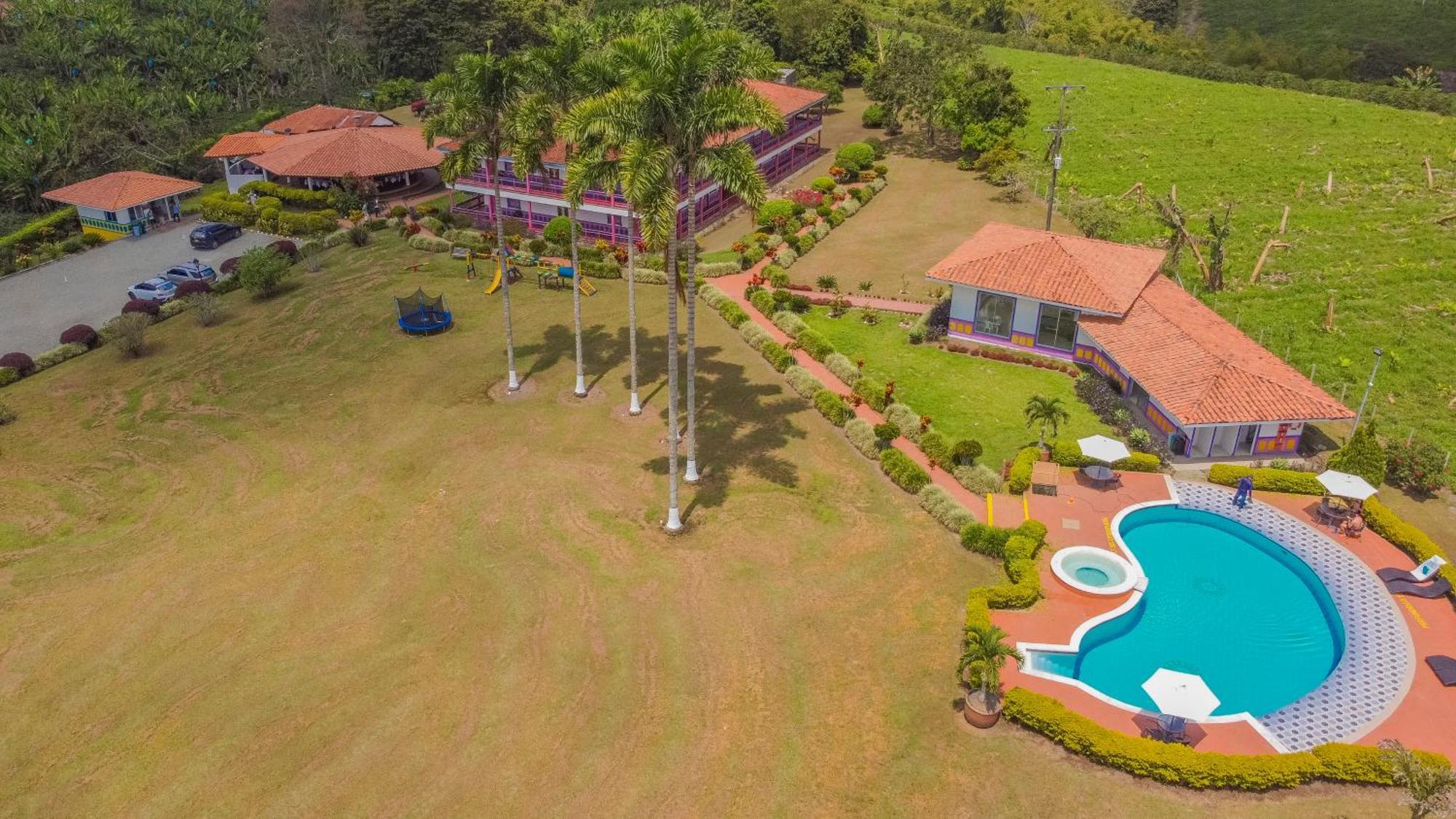 Hotel Arrayanes Del Quindio Montenegro Ngoại thất bức ảnh